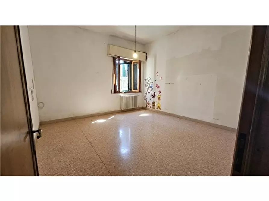 Immagine 9 di Villa in vendita  a San Miniato