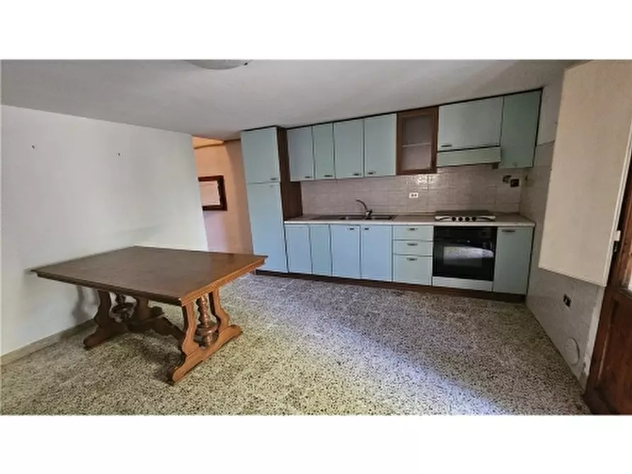 Immagine 15 di Villa in vendita  a San Miniato