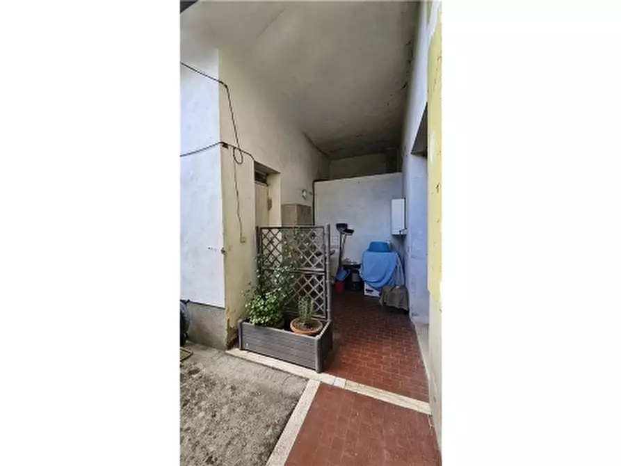 Immagine 9 di Villa in vendita  a Castelfiorentino