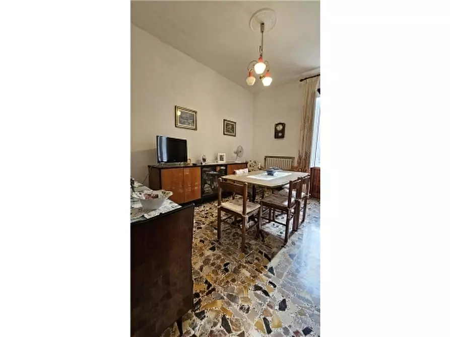 Immagine 28 di Villa in vendita  a Castelfiorentino