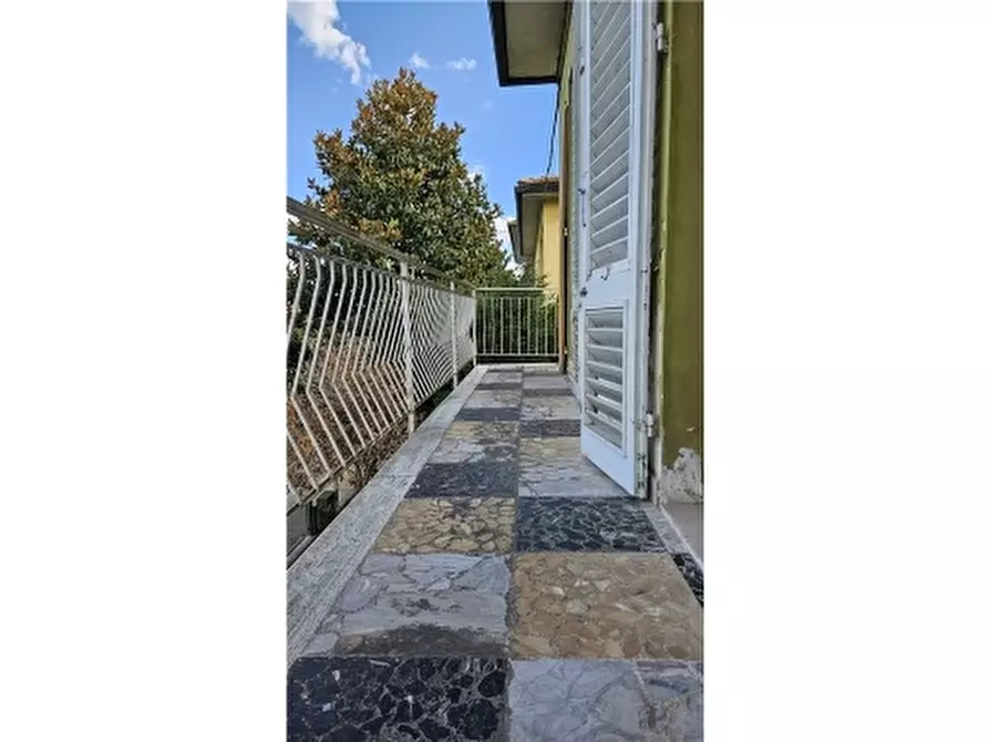 Immagine 30 di Villa in vendita  a Castelfiorentino