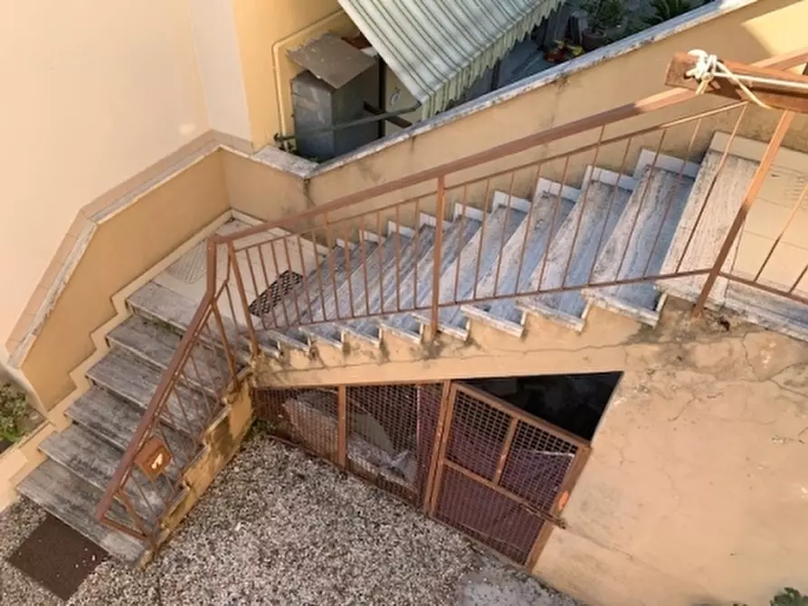 Immagine 2 di Villa in vendita  a Empoli