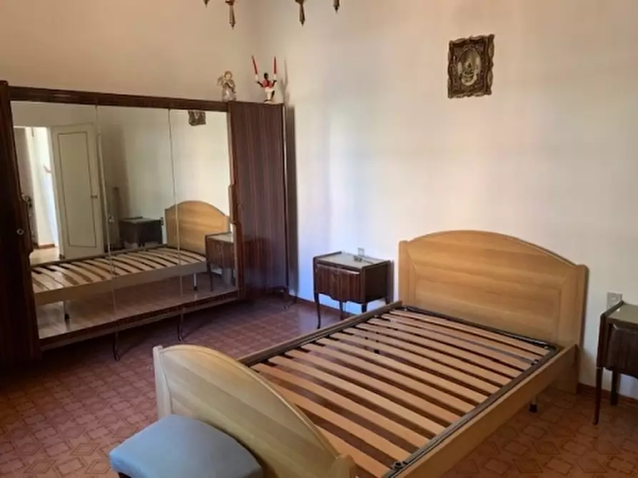 Immagine 11 di Villa in vendita  a Empoli