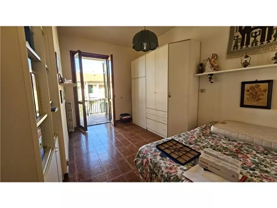 Immagine 11 di Villa in vendita  a Empoli