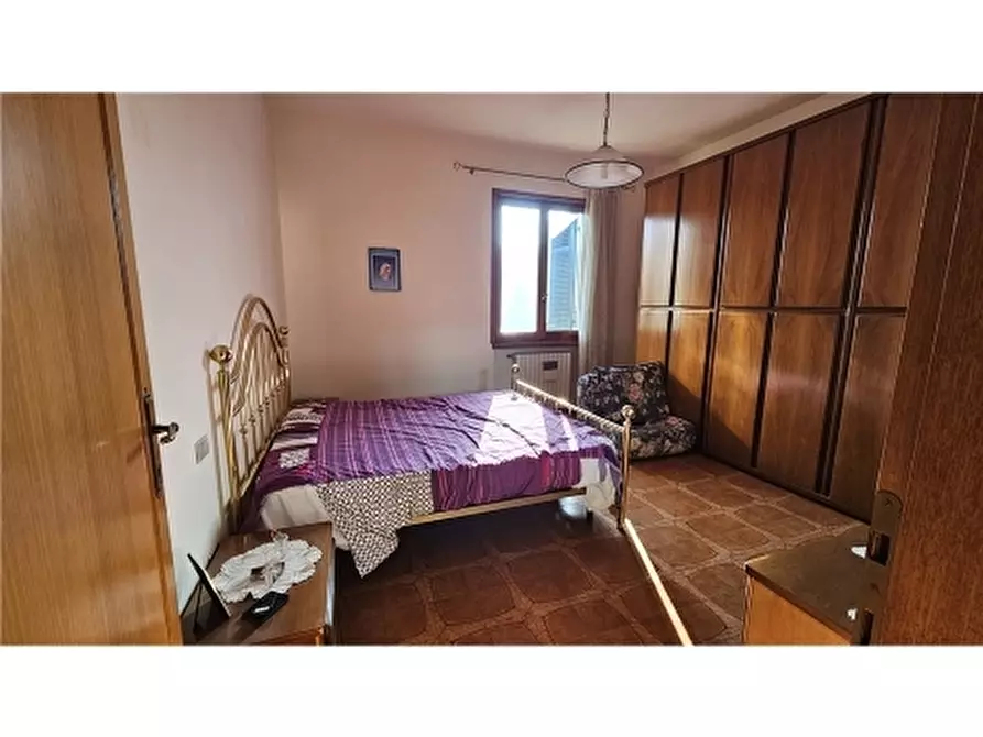 Immagine 14 di Villa in vendita  a Empoli