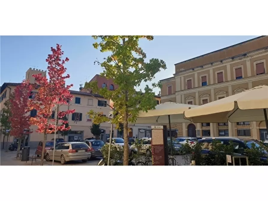 Immagine 2 di Villa in vendita  a Empoli