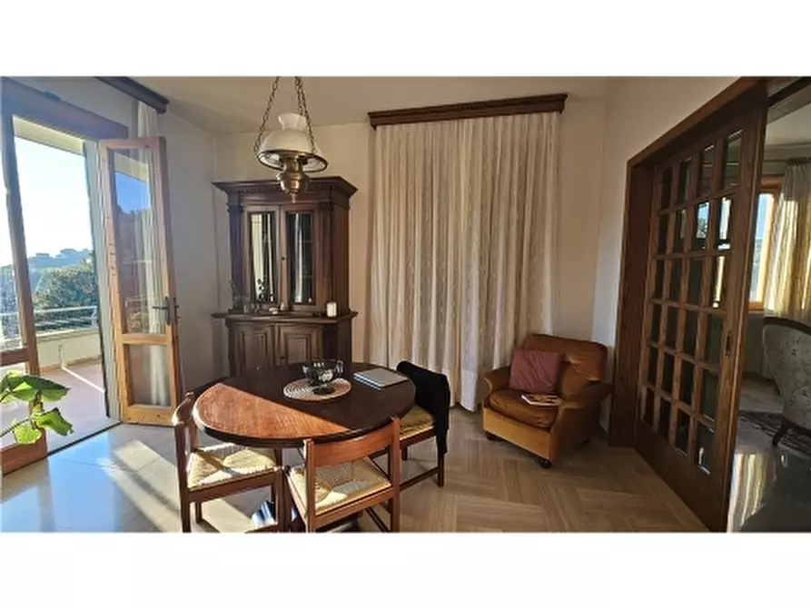 Immagine 7 di Villa in vendita  a Montelupo Fiorentino