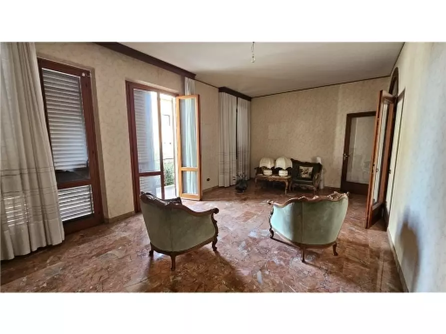 Immagine 12 di Villa in vendita  a Empoli