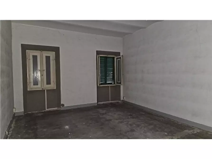 Immagine 4 di Villa in vendita  a Empoli