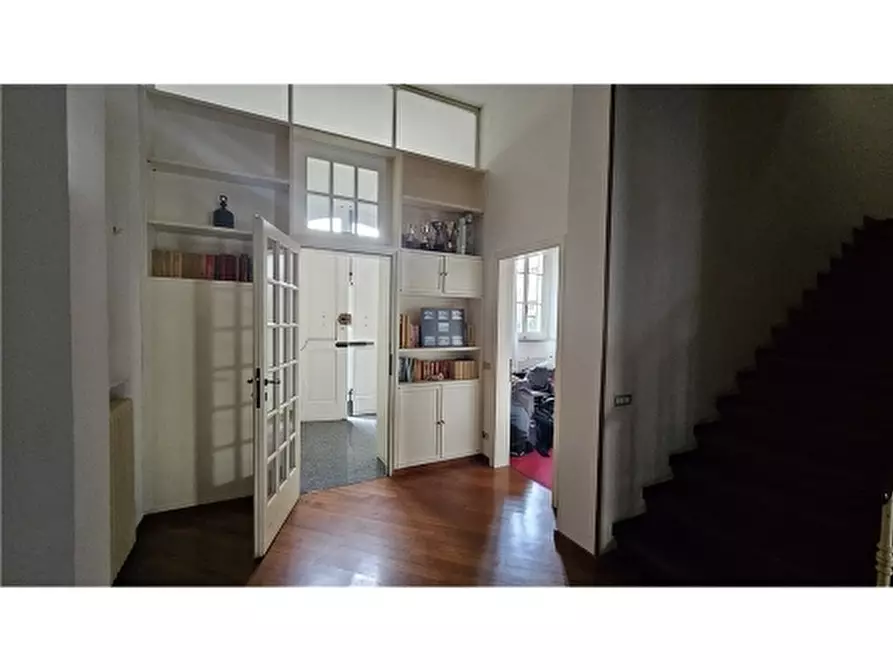 Immagine 6 di Villa in vendita  a Empoli