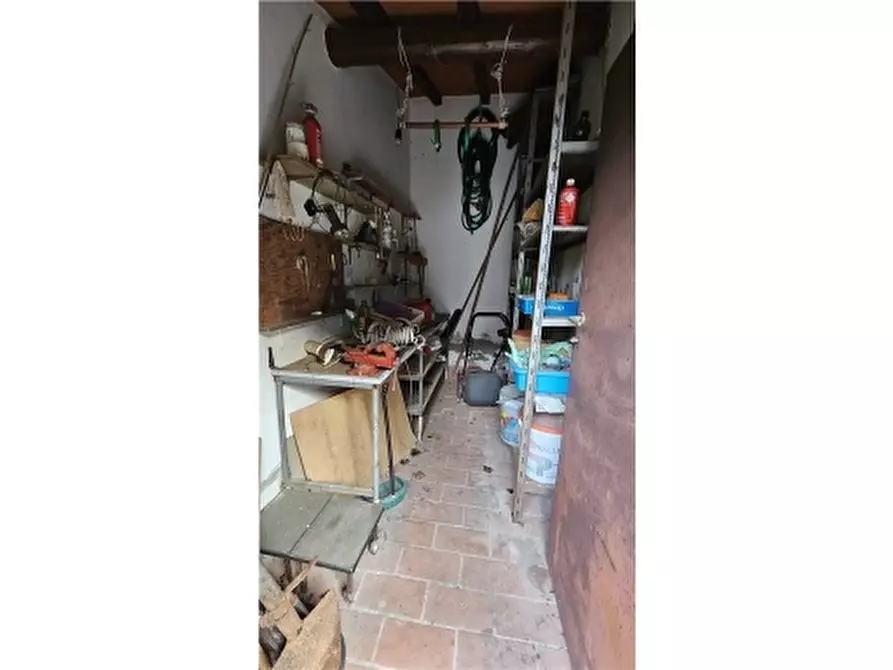 Immagine 12 di Villa in vendita  a Empoli