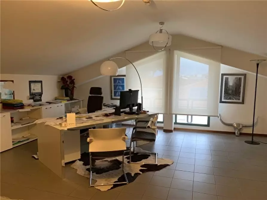 Immagine 7 di Villa in vendita  a Fucecchio