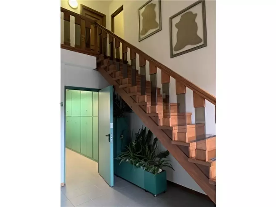 Immagine 13 di Villa in vendita  a Fucecchio