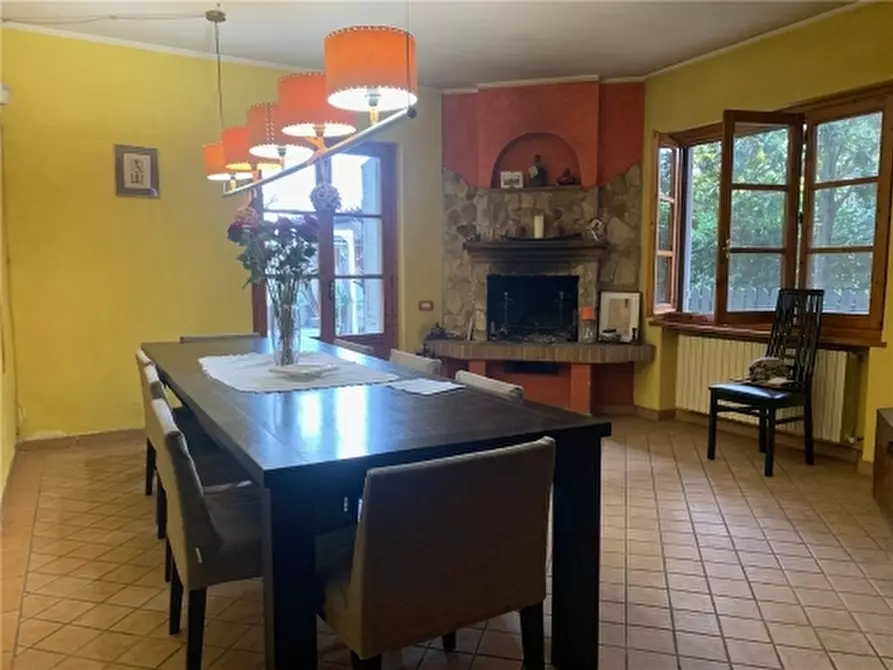 Immagine 1 di Villa in vendita  a Empoli