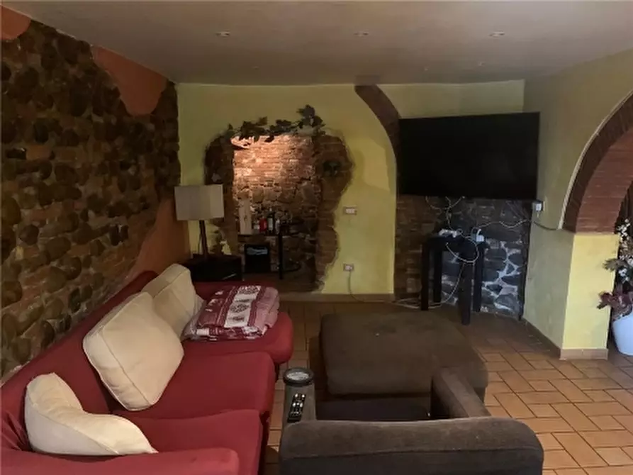 Immagine 5 di Villa in vendita  a Empoli