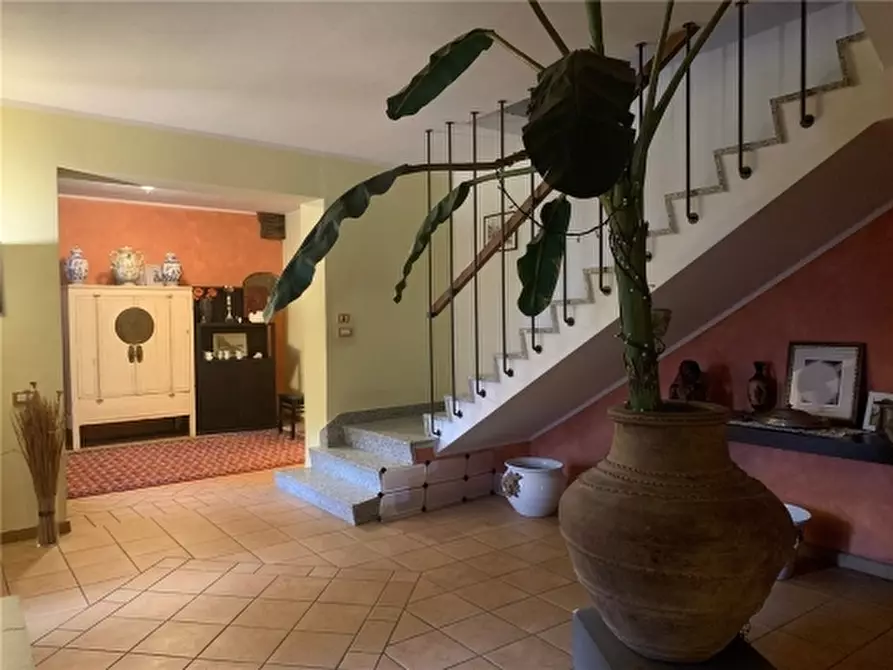 Immagine 7 di Villa in vendita  a Empoli