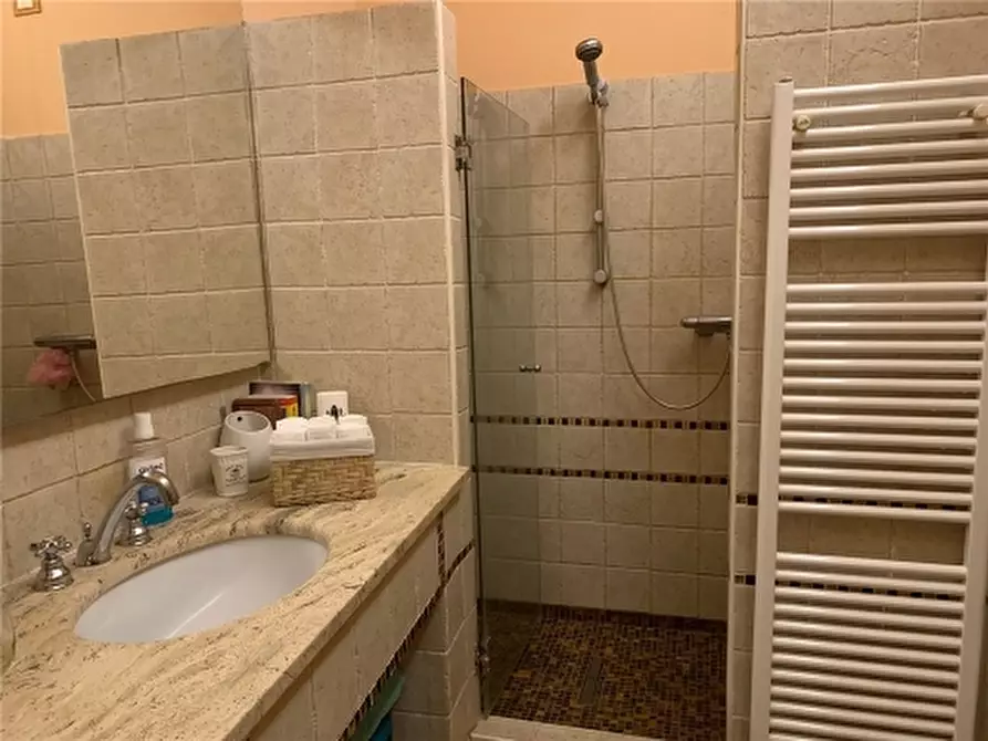 Immagine 12 di Villa in vendita  a Empoli