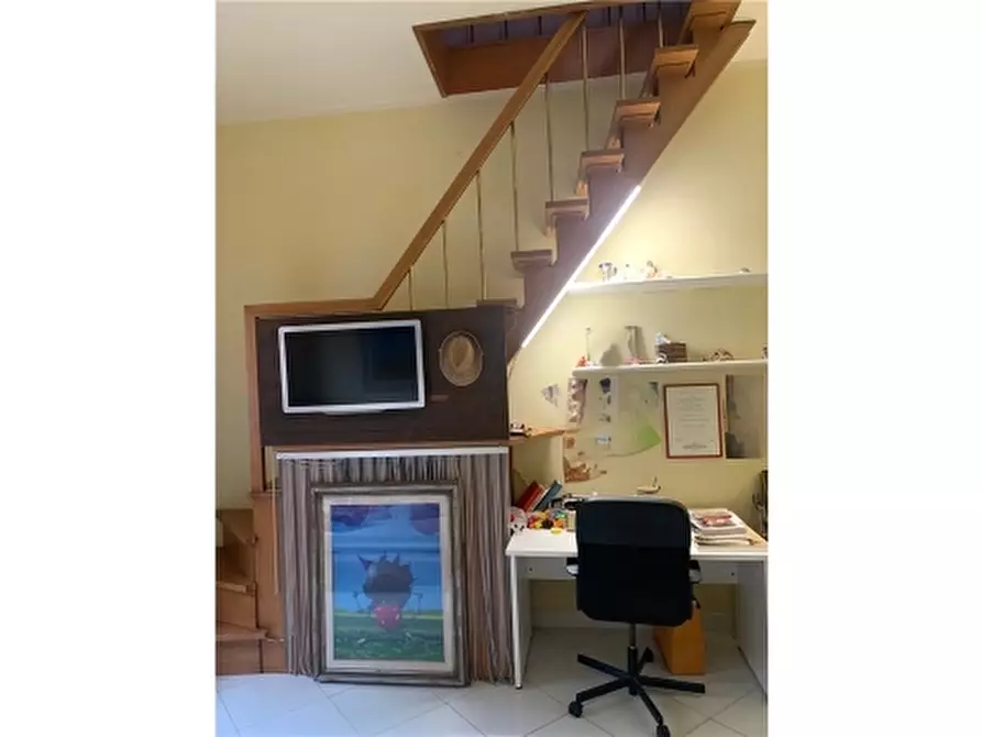 Immagine 16 di Villa in vendita  a Empoli