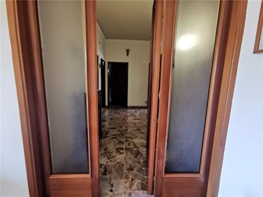 Immagine 3 di Villa in vendita  a Empoli