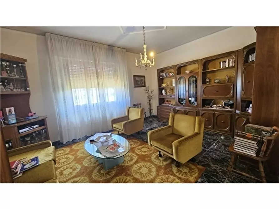 Immagine 13 di Villa in vendita  a Empoli