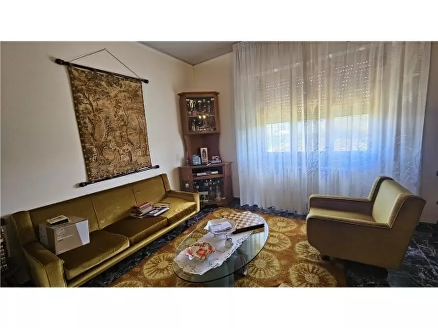 Immagine 15 di Villa in vendita  a Empoli