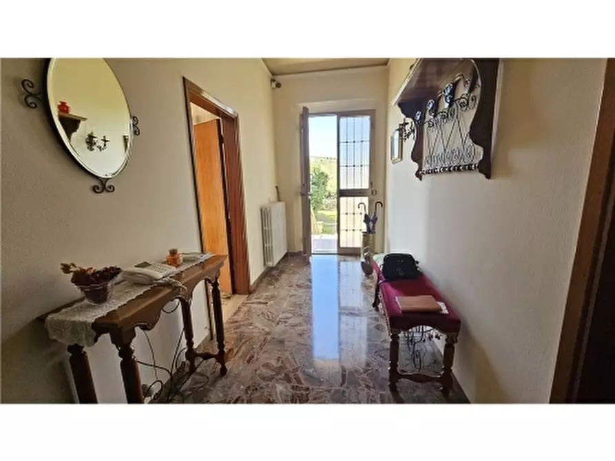 Immagine 16 di Villa in vendita  a Empoli