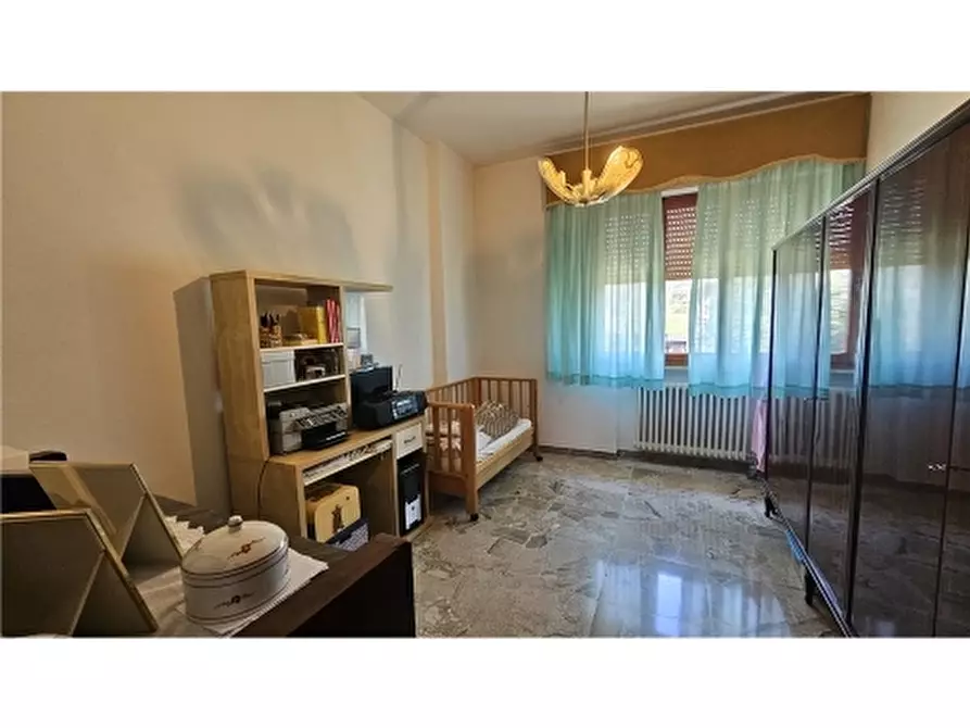 Immagine 18 di Villa in vendita  a Empoli