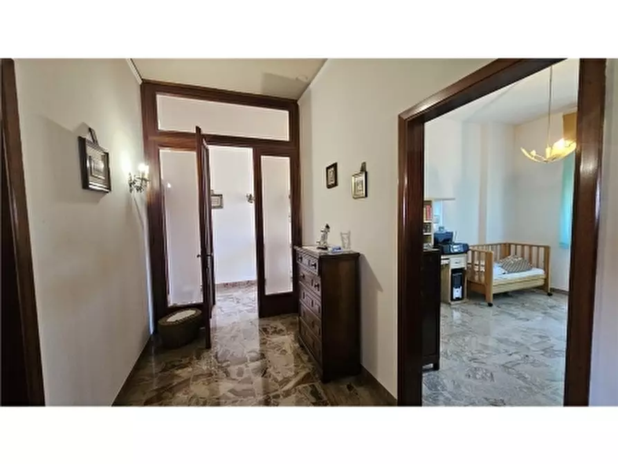 Immagine 24 di Villa in vendita  a Empoli