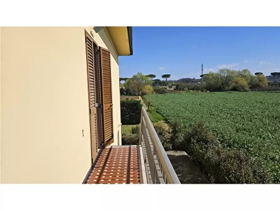 Immagine 26 di Villa in vendita  a Empoli