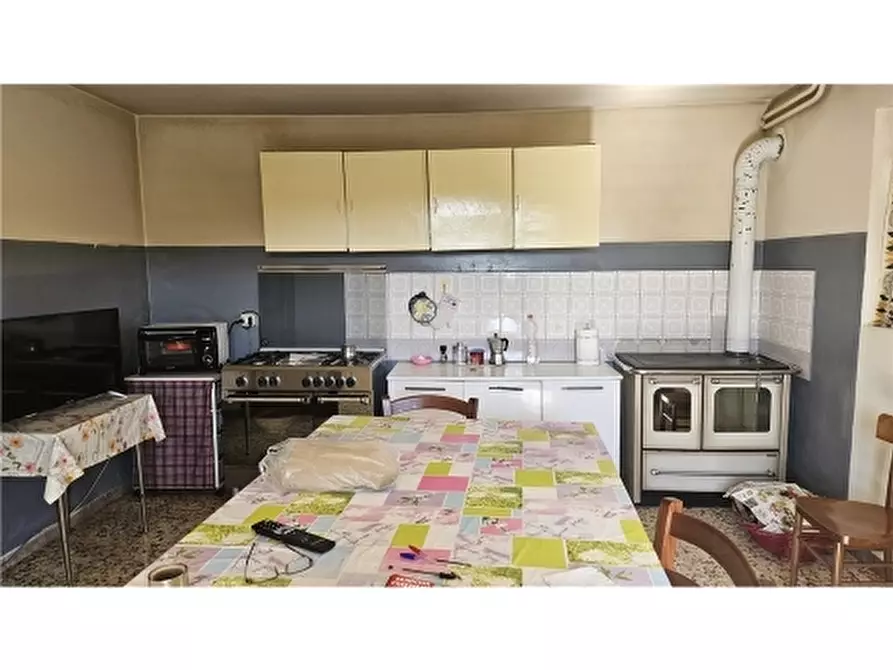 Immagine 28 di Villa in vendita  a Empoli