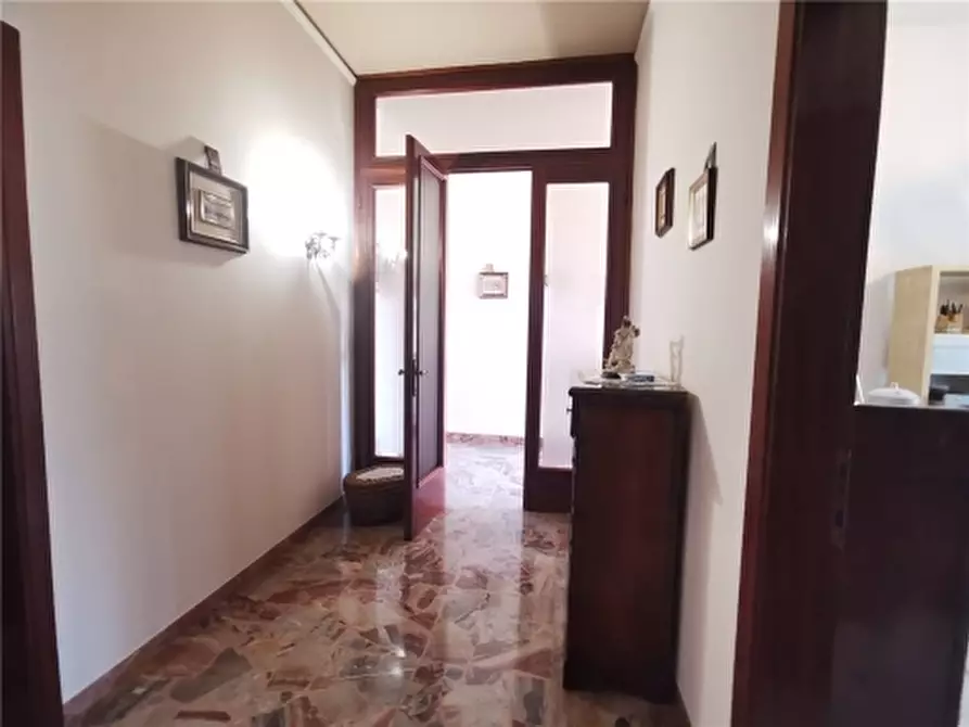 Immagine 40 di Villa in vendita  a Empoli