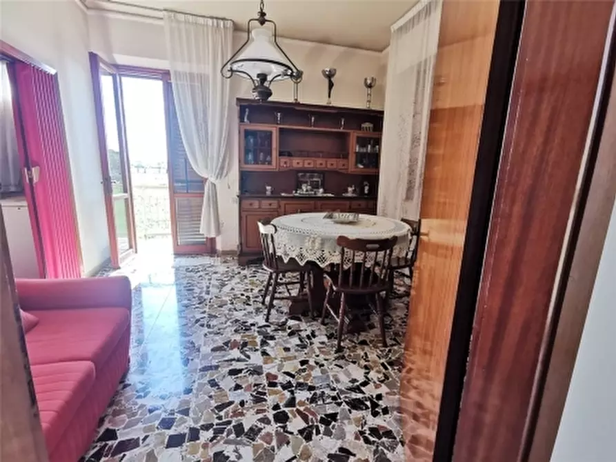 Immagine 41 di Villa in vendita  a Empoli
