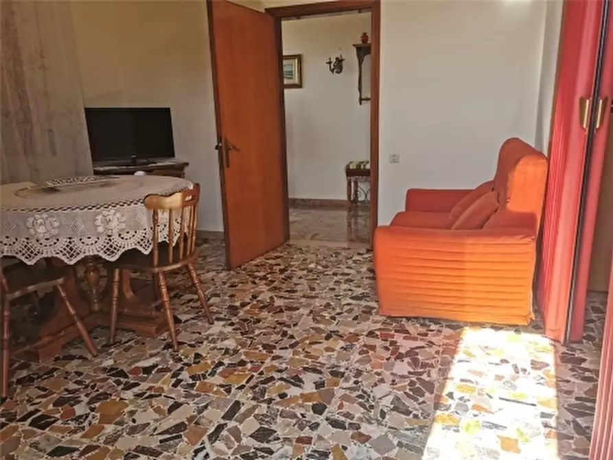Immagine 42 di Villa in vendita  a Empoli