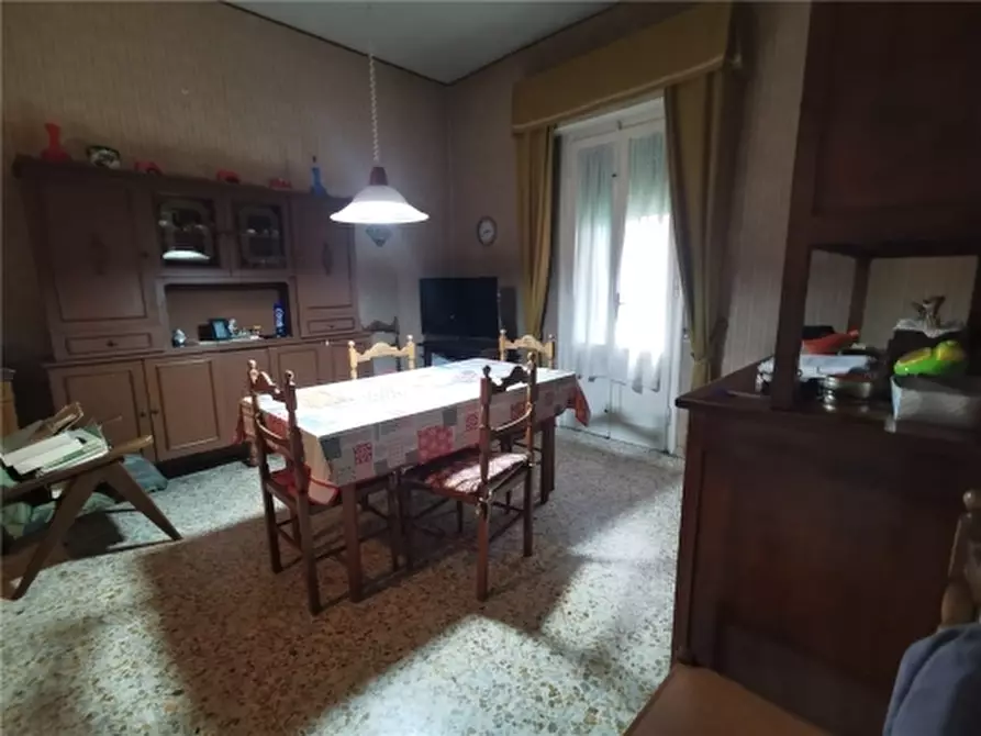 Immagine 3 di Villa in vendita  a Empoli