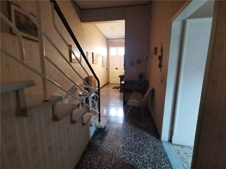 Immagine 4 di Villa in vendita  a Empoli