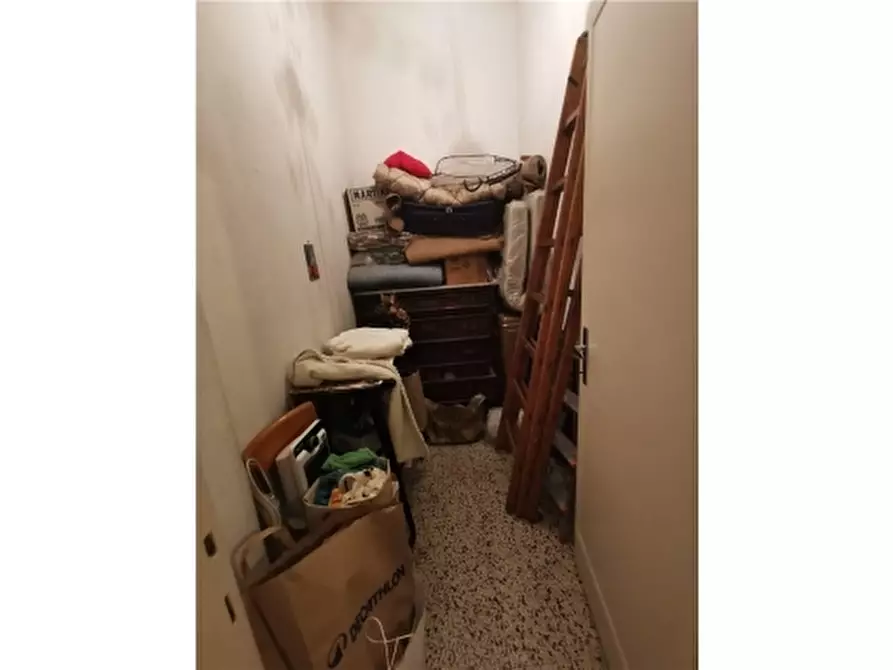 Immagine 6 di Villa in vendita  a Empoli