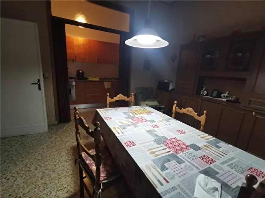 Immagine 8 di Villa in vendita  a Empoli