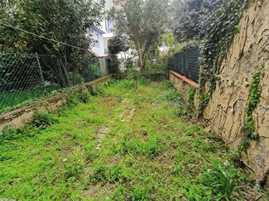 Immagine 27 di Villa in vendita  a Empoli