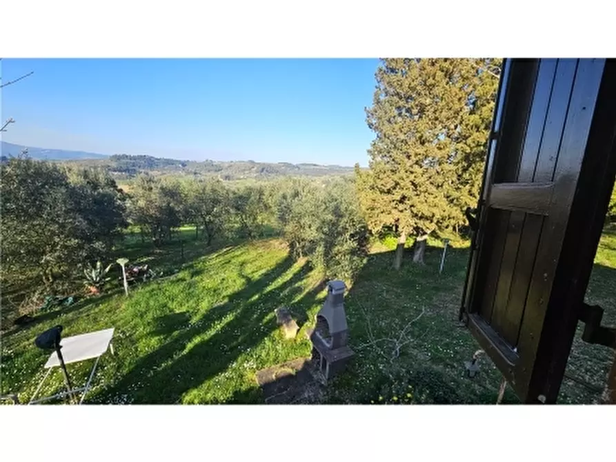 Immagine 12 di Villa in vendita  a Empoli