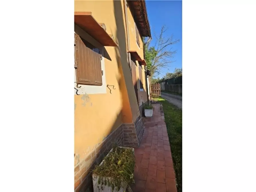Immagine 28 di Villa in vendita  a Empoli