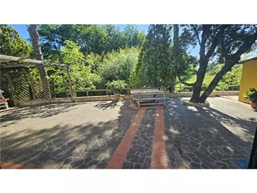 Immagine 9 di Villa in vendita  a Empoli