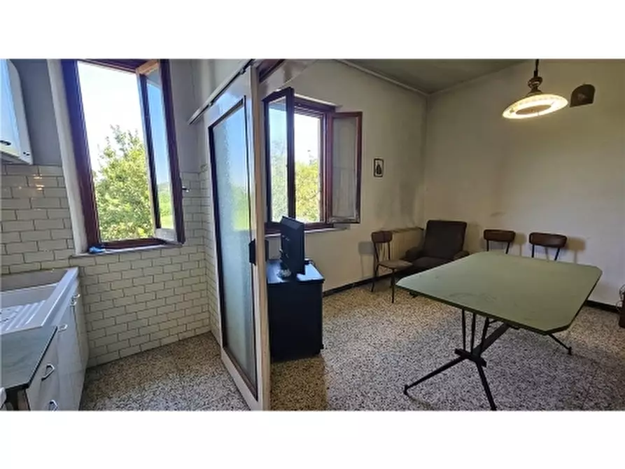Immagine 21 di Villa in vendita  a Empoli