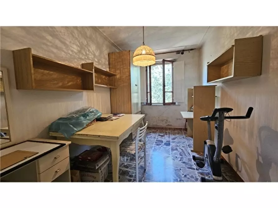 Immagine 25 di Villa in vendita  a Empoli