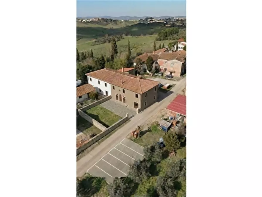 Immagine 1 di Villa in vendita  a Cerreto Guidi