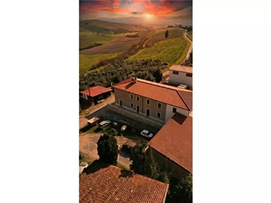 Immagine 3 di Villa in vendita  a Cerreto Guidi