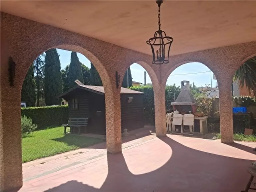 Immagine 2 di Villa in vendita  a Santa Croce Sull'arno