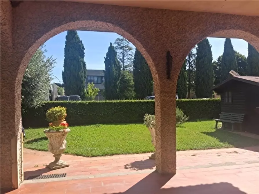 Immagine 4 di Villa in vendita  a Santa Croce Sull'arno