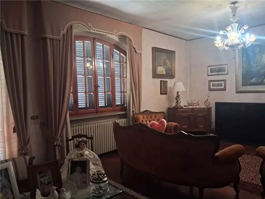 Immagine 15 di Villa in vendita  a Santa Croce Sull'arno