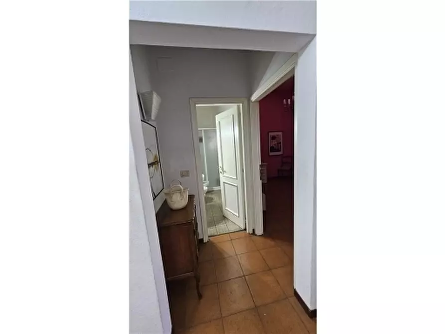 Immagine 9 di Villa in vendita  a Empoli