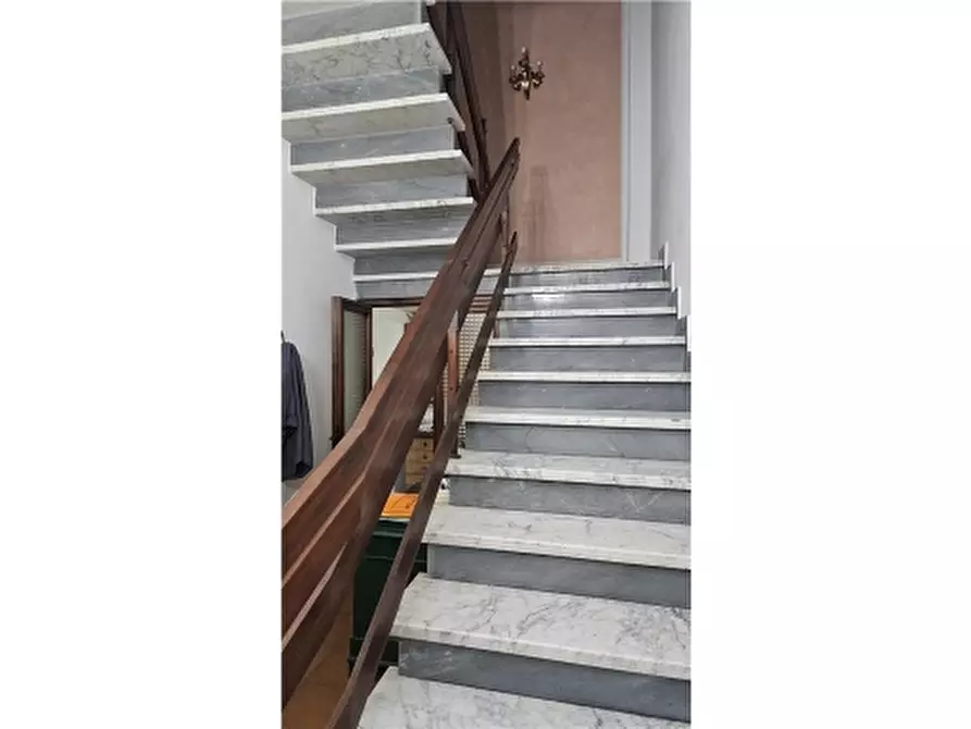 Immagine 19 di Villa in vendita  a Empoli